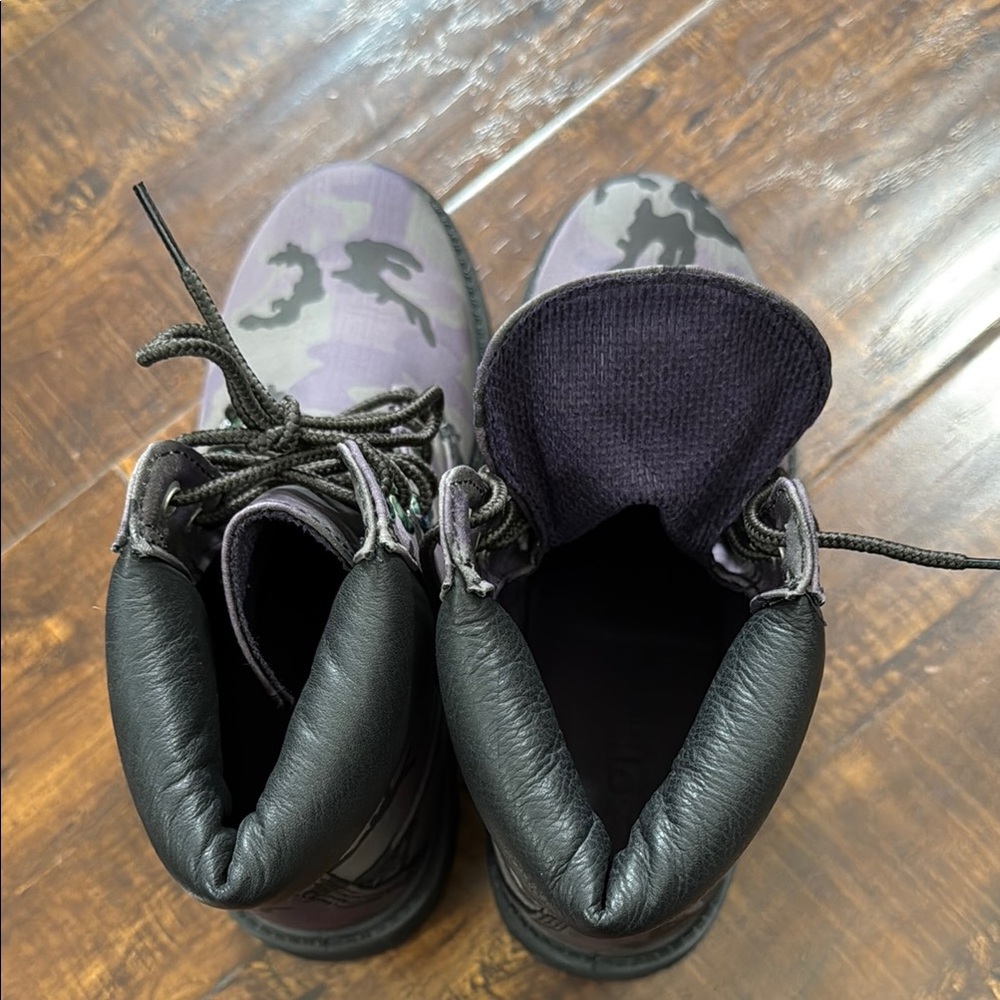 Timberland Gray, Purple and Black Ankle Boots with Camo Design - Picture 9 of 9